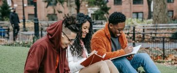 Students Moving Into a New City